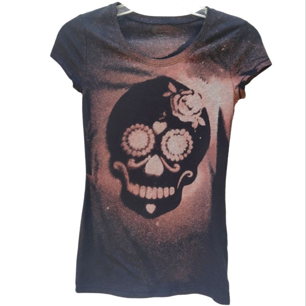 No Boundaries Tee Shirt Sz XS 1 Black Bleached Skull Design